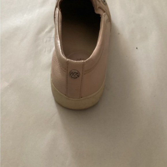 🩷MICHAEL KORS Women’s pink shoes - Picture 4 of 5